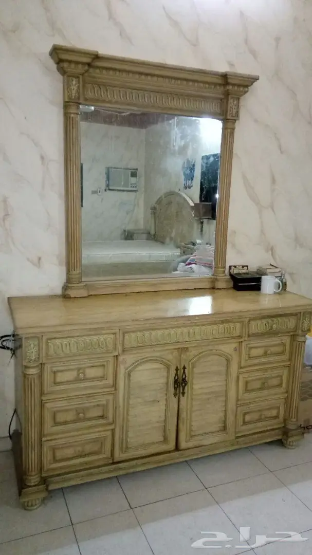 عدد 3 مكيفات وغرفة نوم وطقم كنب للبيع  (image 7)