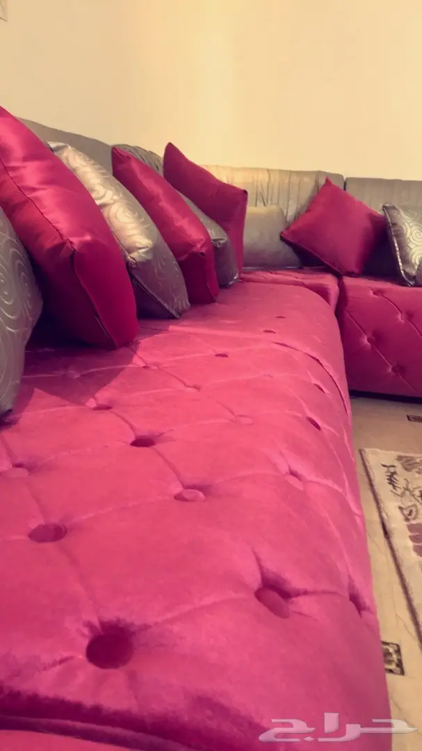 كنب مع طاولة طعام للبيع (image 4)