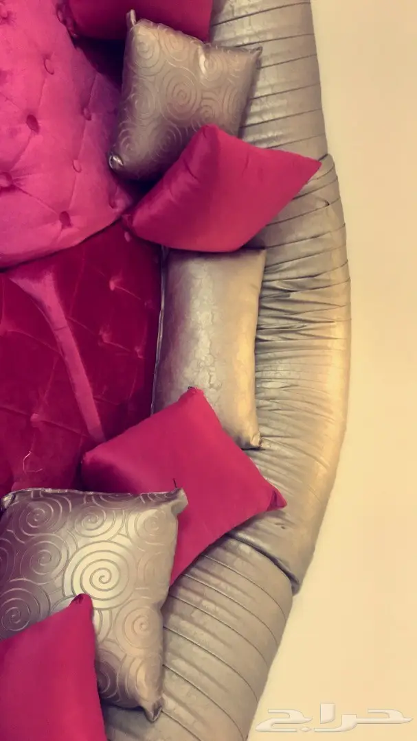 كنب مع طاولة طعام للبيع (image 5)