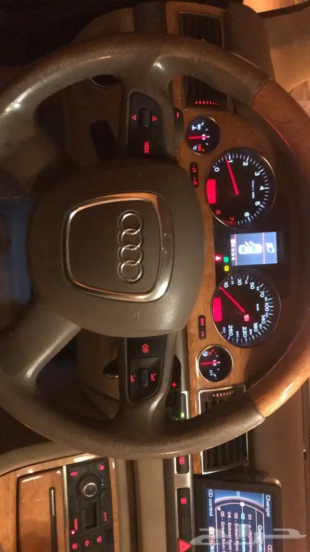 للبيع اودي A8 2006 (image 6)