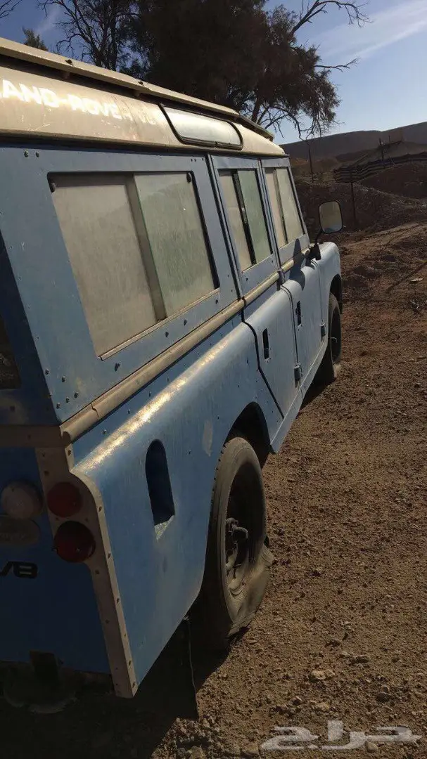 جيب لاندروفر ديفندر (image 1)