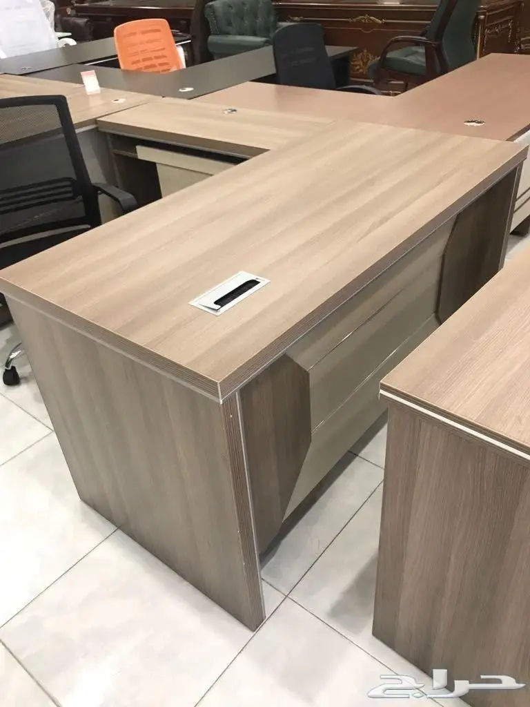 مكتب جديد للبيع 