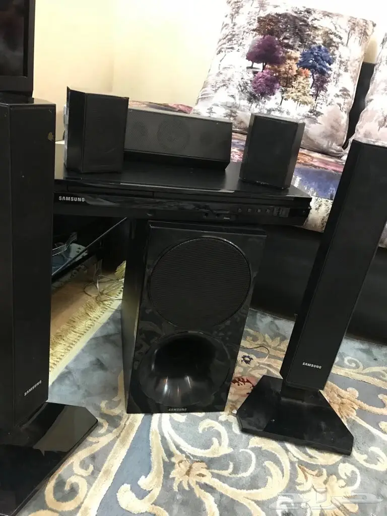 مسرح منزلي للبيع بسعر مغري