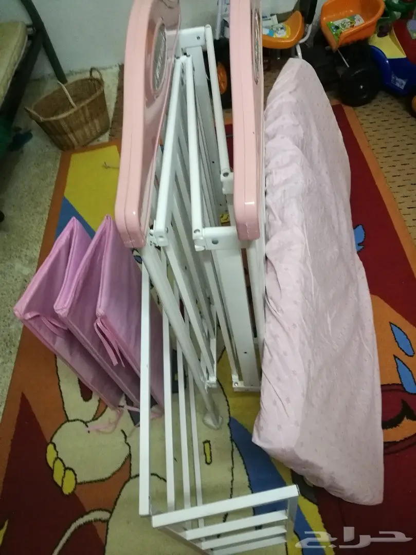 سجادة وسرير ومشاية اطفال (image 7)