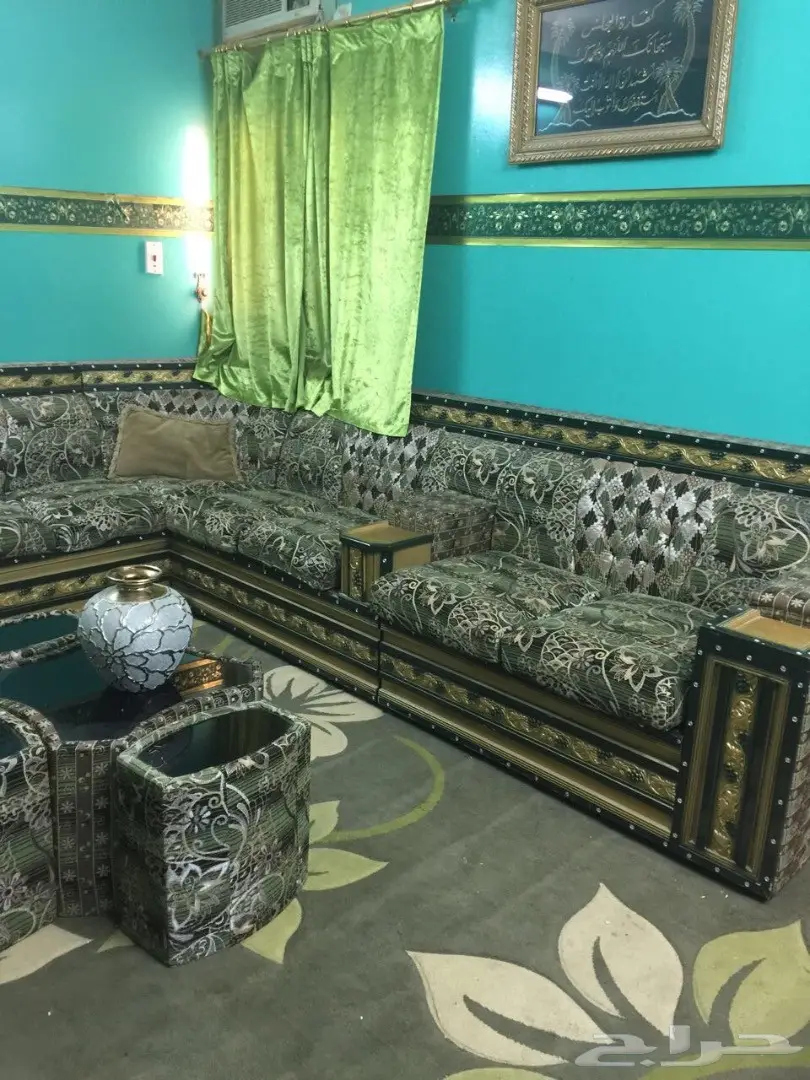 كنب فاخر متكامل - فرصة لا تعوض! (image 1)