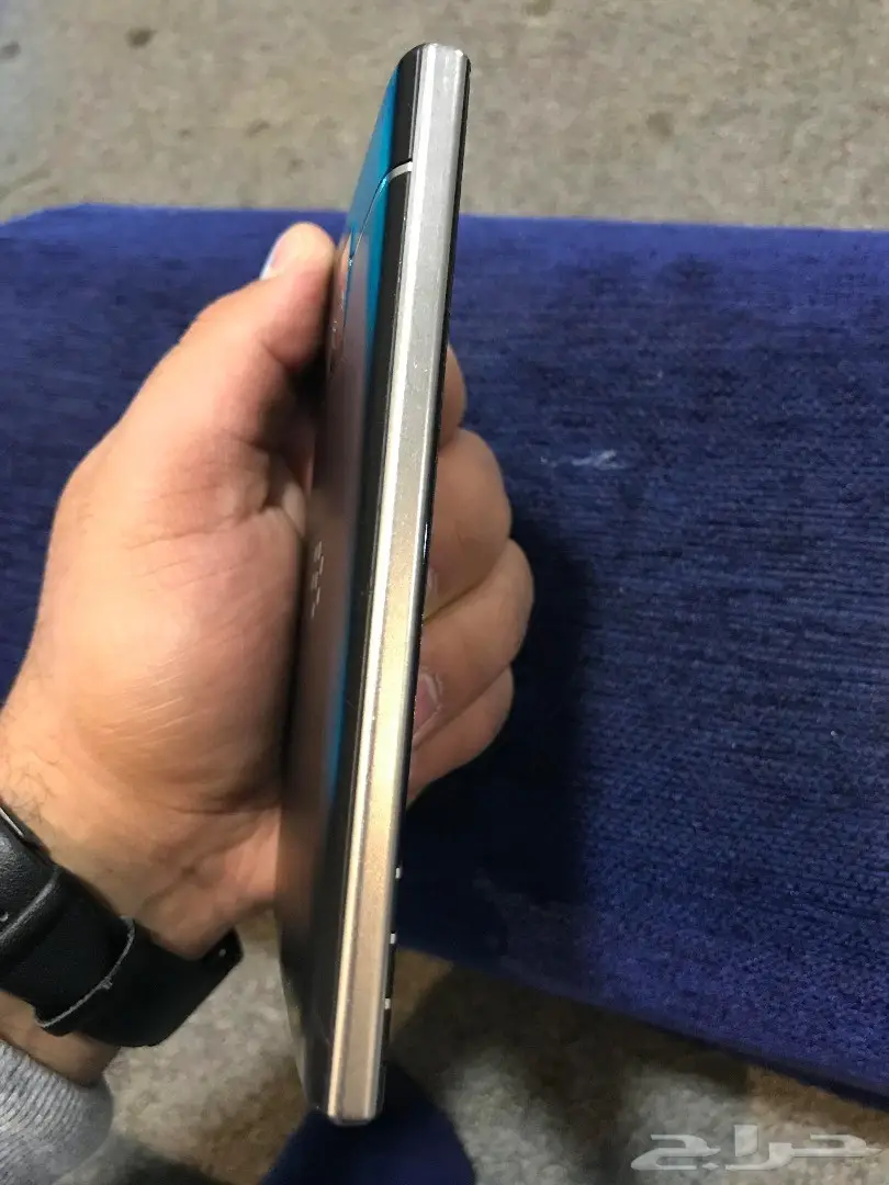 جوال بلاك بيري باسبورت (image 1)