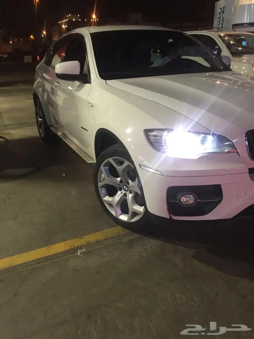 BMW X6  (image 15)
