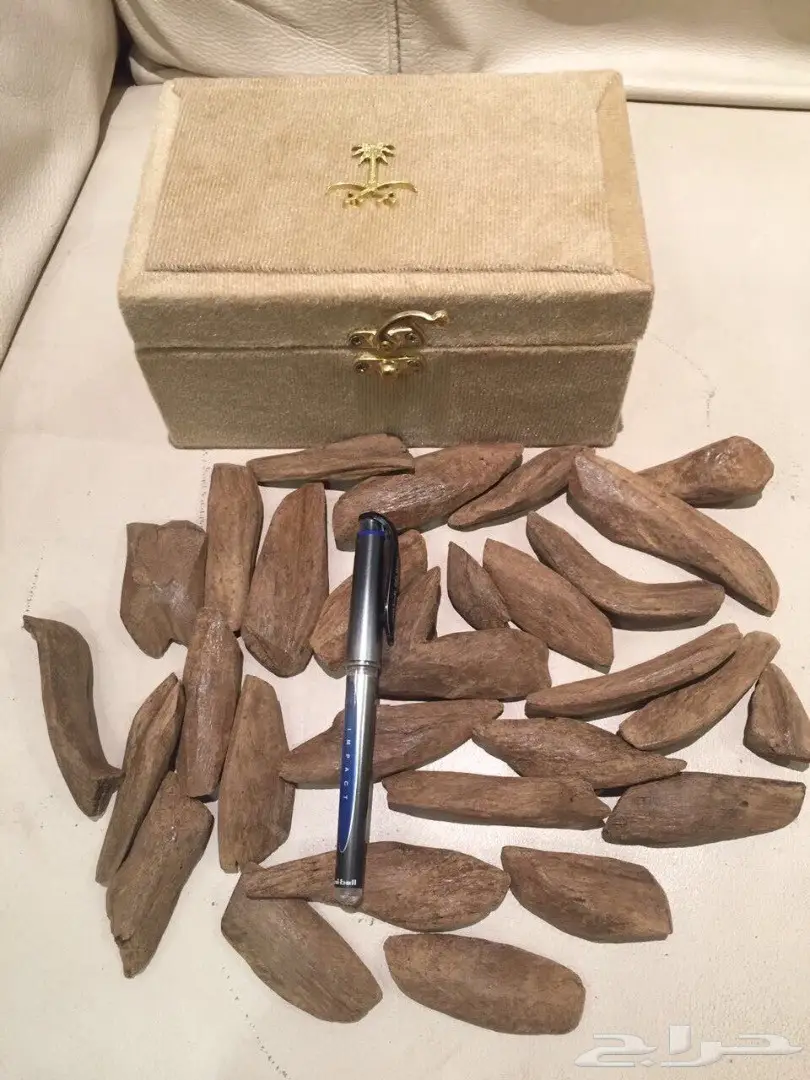 ربع كيلو عود ( تسع أوقيات ) 200 ريال (Image 1)