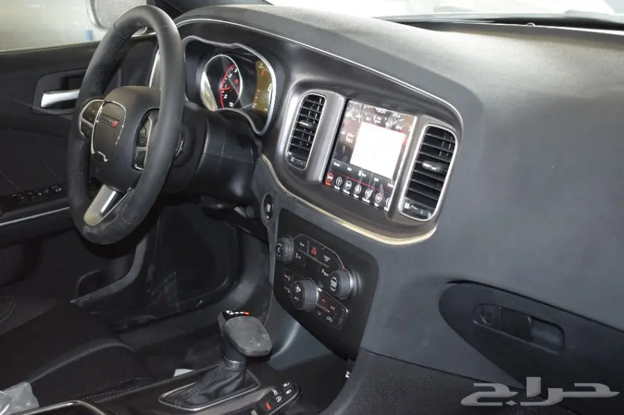 دودج تشارجر SXT 2 - فتحه شاشه - 2018 - سعودي (image 17)