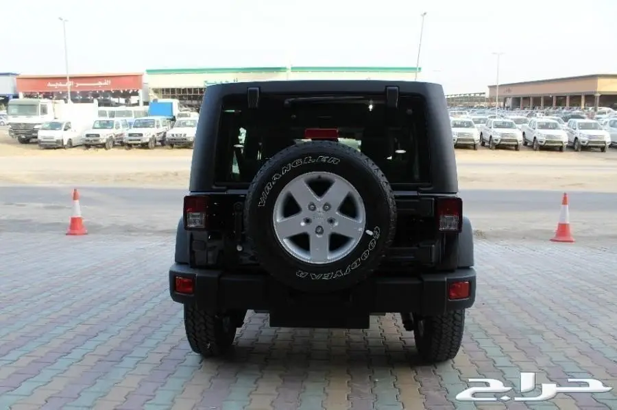 جيب- رانجلر 4 ابواب - 2016 - 125 الف ريال (image 3)