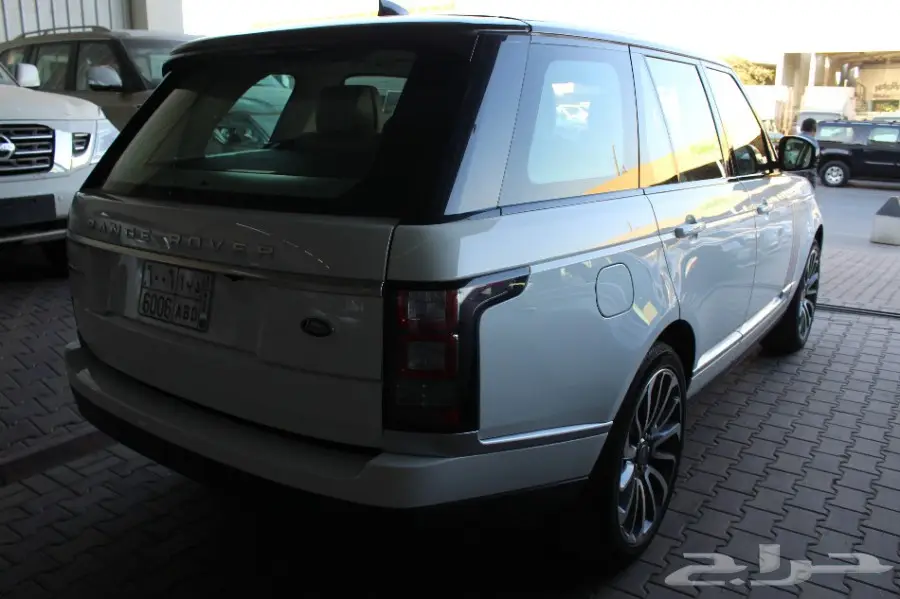 لاند روفر رنج روفر فوج موديل 2017   (image 4)