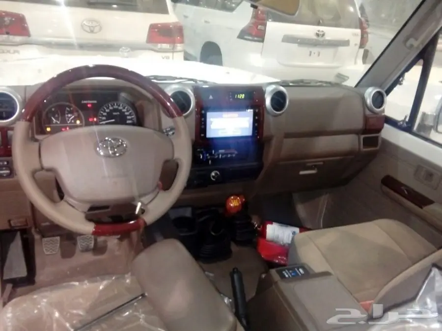 تويوتا ربع بريمي 2018 - نفقيشن(كاش وتقسيط) (image 8)