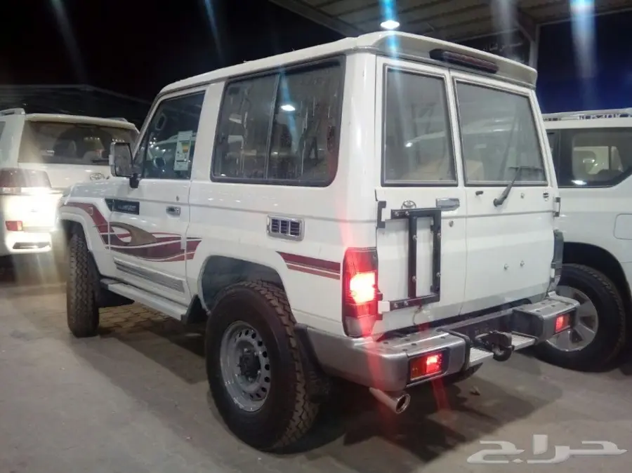 تويوتا ربع بريمي 2018 - نفقيشن(كاش وتقسيط) (image 15)