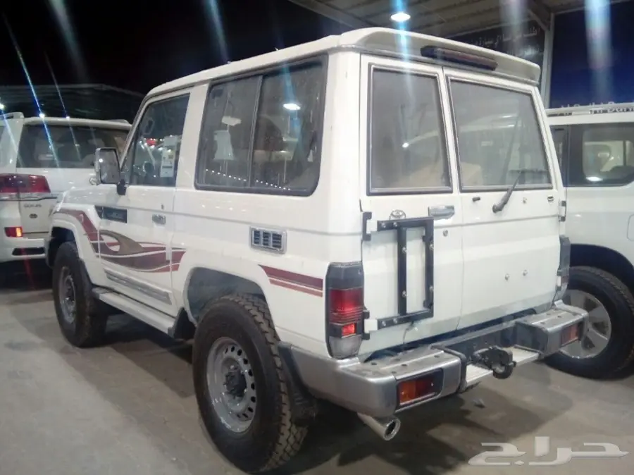 تويوتا ربع بريمي 2018 - نفقيشن(كاش وتقسيط) (image 16)