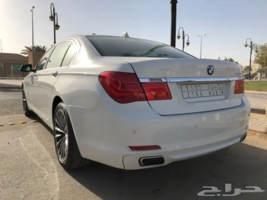 Bmw موديل 2009 حجم 740 (image 3)