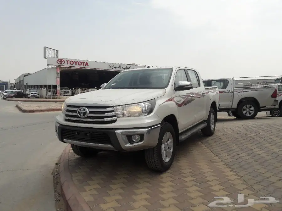  2017 هايلكس بنزين وديزل بالنقد والتقسيط (image 1)