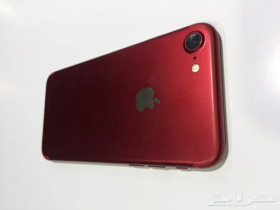 ايفون 7 احمر 128 قيقا نظيف 