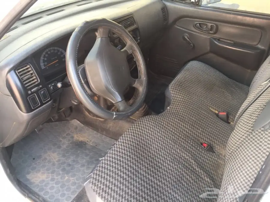 وانيت ميتستوبيشي موديل 2005 