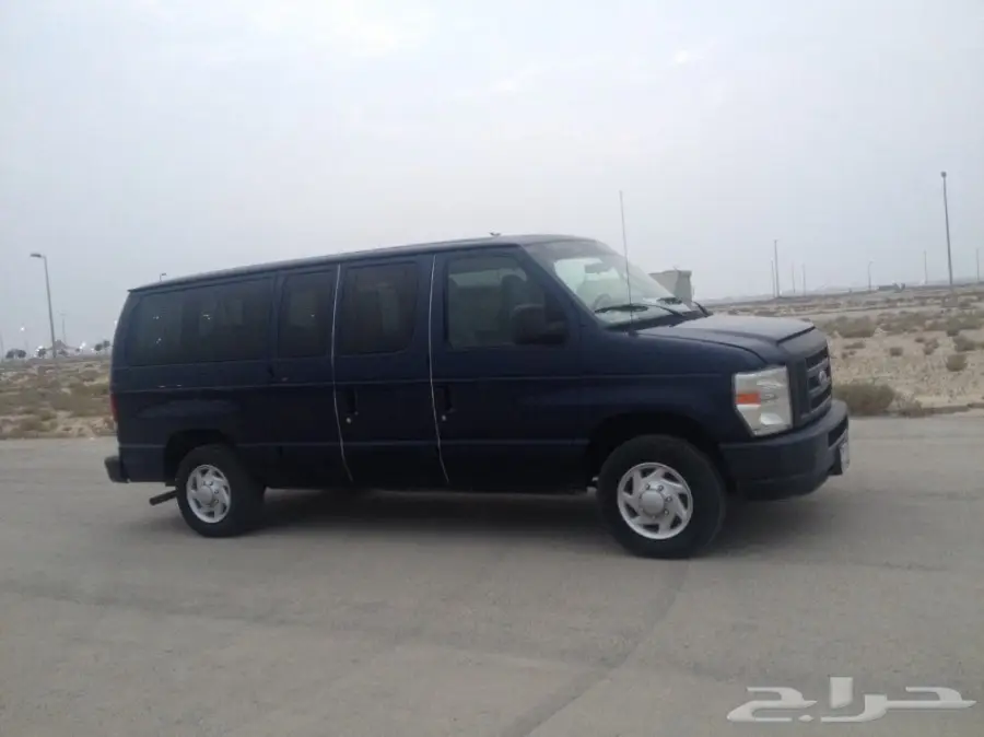 فورد فان خاص للذوي الاحتياجات الخاصة 