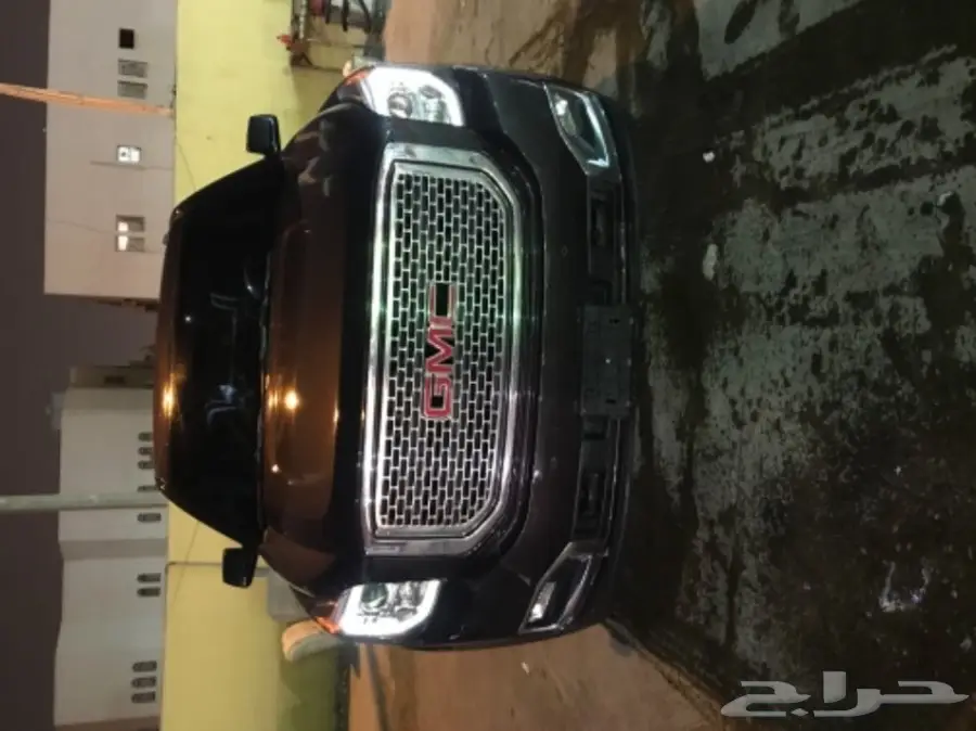 يوكن 2017 حجم الصغير SLE