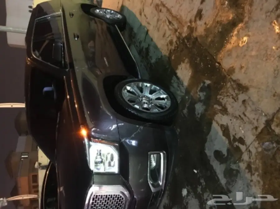 يوكن 2017 حجم الصغير SLE (image 1)