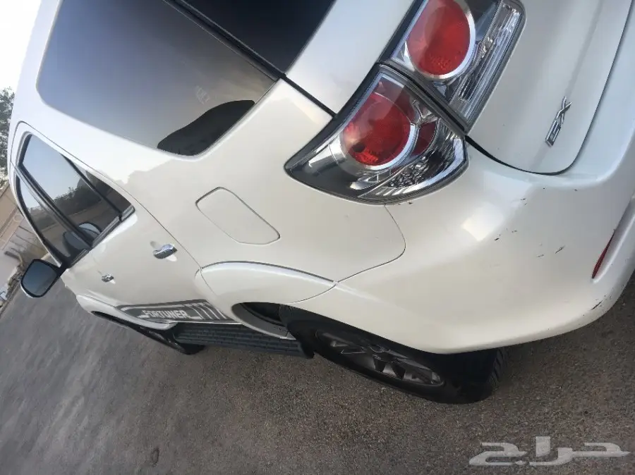 للبيع تويوتا فورتشنر دبل  موديل 2015 (image 8)