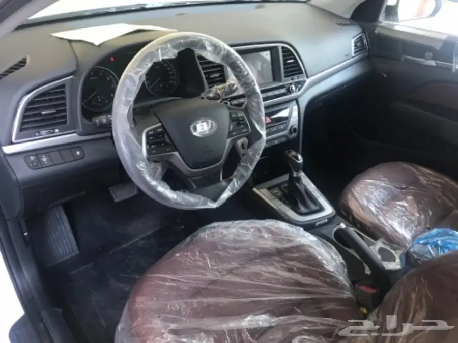 النترا فل اجهز 2018 - لون عنابي - حالة ممتازة (image 2)