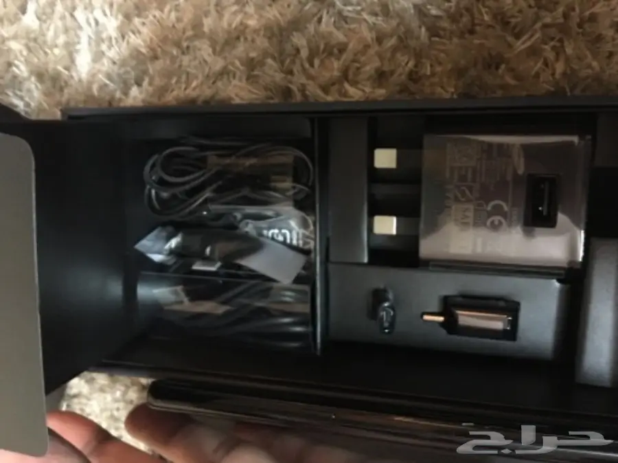 نوت 8 اسود مغلف حراري كامل معه شاحن سعره400