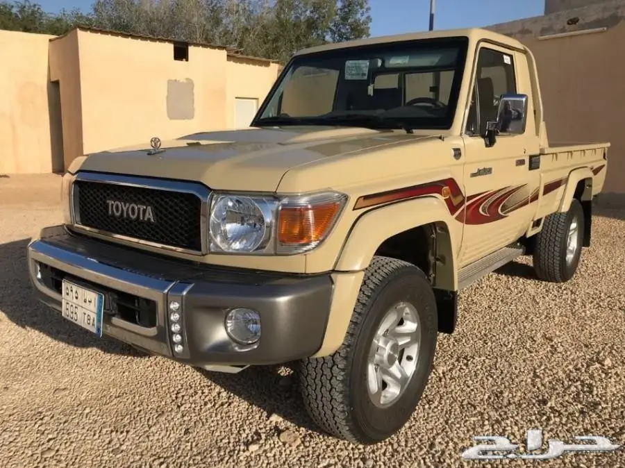 للبيع شاص 2015 رفارف شبه اصفار (image 3)