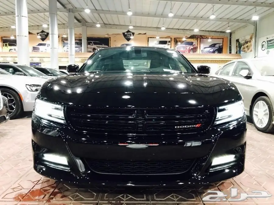 تشارجر - SXT 3 - فتحه جلد زينون - 2018 -سعودي (image 8)