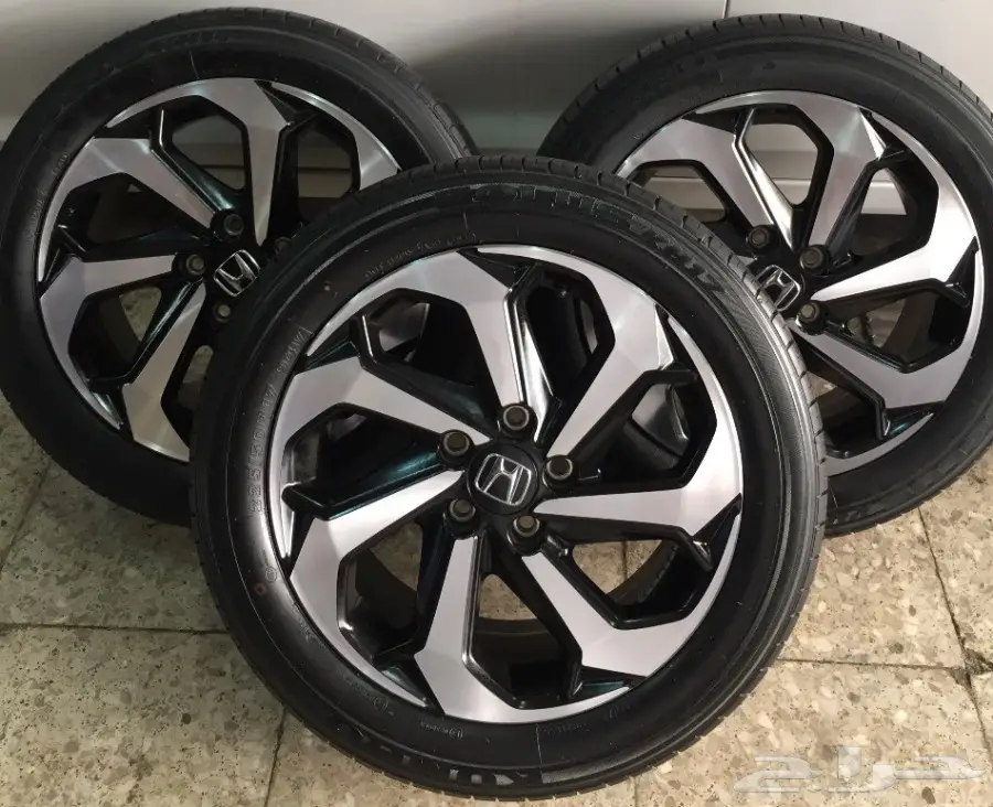 جنوط اكورد 2017 الشكل الفل مع كفرات نظيفه 