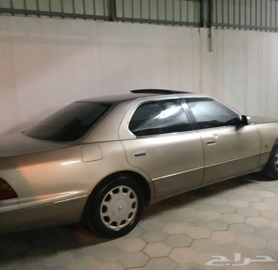 لكزس 400 ال اس سعودي موديل 95  ذهبي  (image 8)