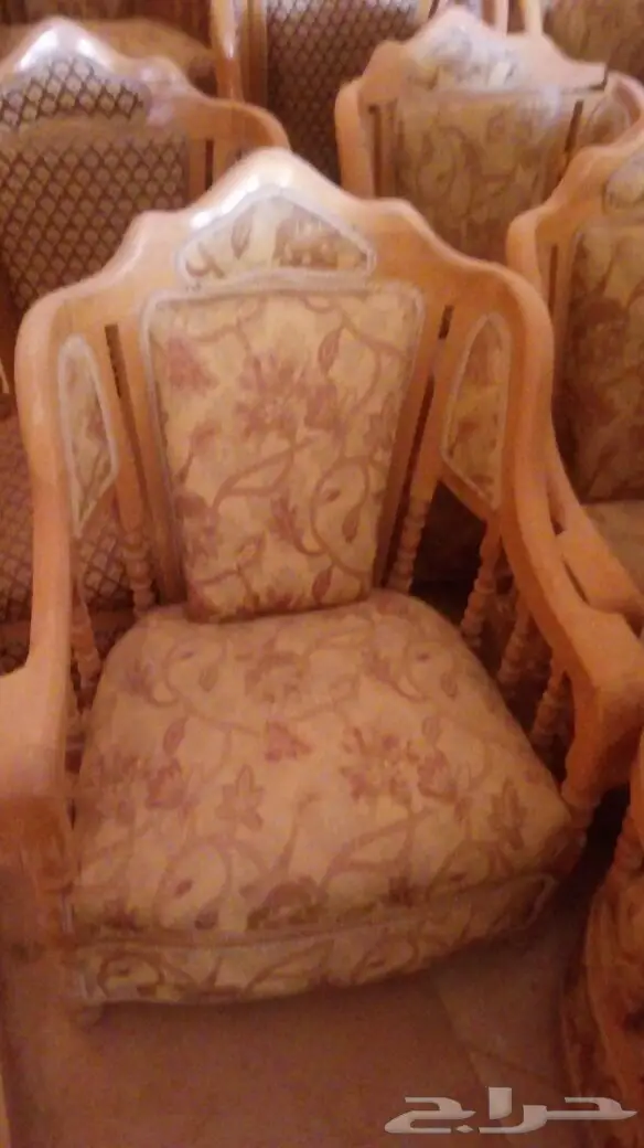 أثاث منزلي مستعمل - كراسي كنب عالية الجودة