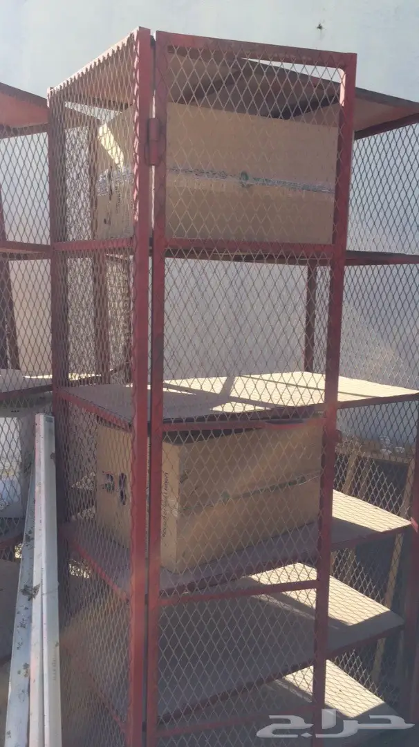 حضانات للبيع