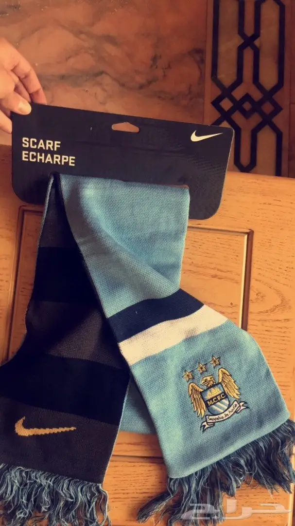 شال (ربطه) لنادي مانشسترستي اصليه (image 1)