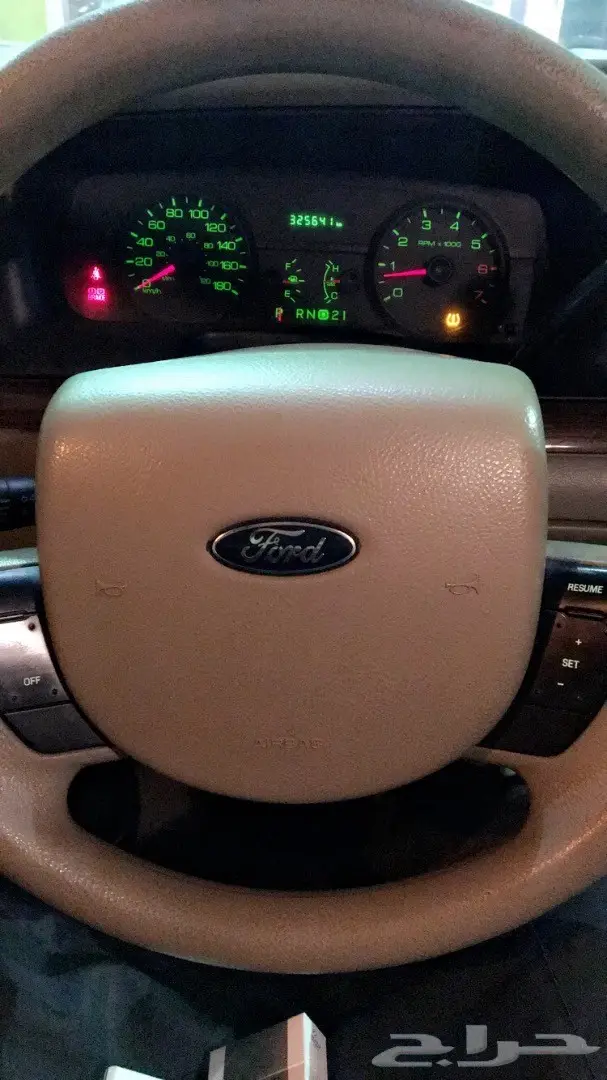 للبيع كراون فكتوريا2009