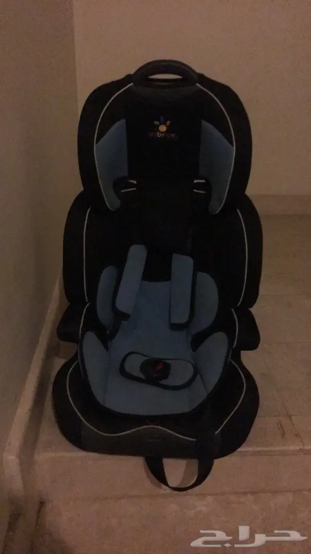 كرسي اطفال للسيارة