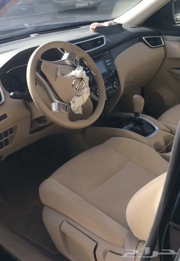 للبيع جيب نيسان اكس تريل 2016 مصدوم  (image 6)