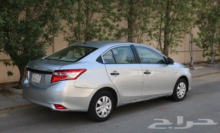 يارس 2014 أوتوماتيك - بودي وكالة - ب 18 ألف (image 4)