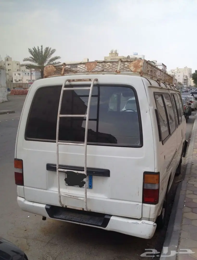 باص نيسان اورفان 2001 للبيع (image 4)