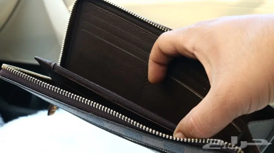 محافظ وشنط لويس فيتون  (image 21)