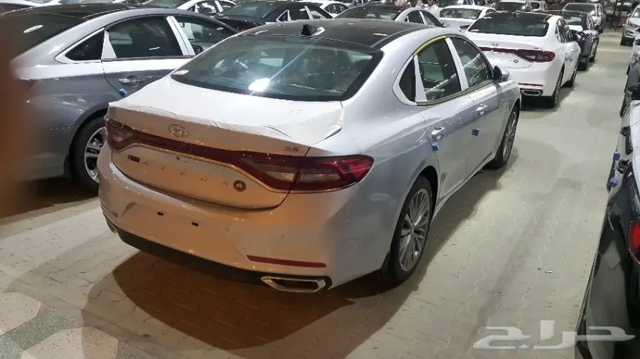 ازيرا GLS - V6 -3.5 نقطة عمياء (الوعلان) 2018 (image 3)