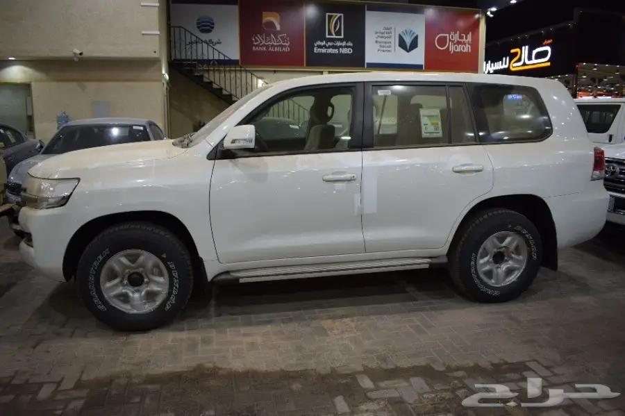 تويوتا لاندكروزر 2018 GXR1 V6 سعودي (image 2)