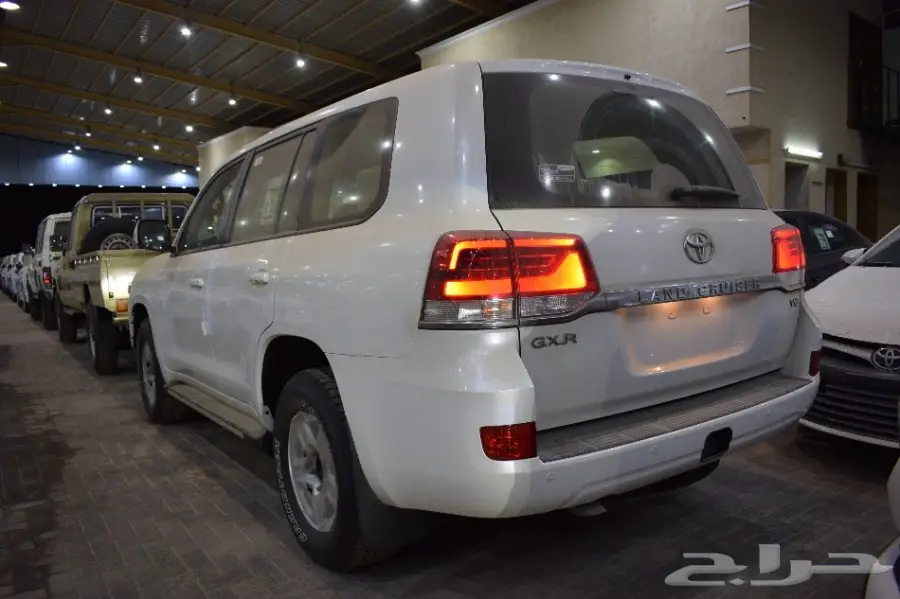 تويوتا لاندكروزر 2018 GXR1 V6 سعودي (image 3)