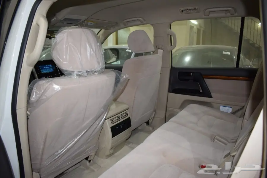 تويوتا لاندكروزر 2018 GXR1 V6 سعودي (image 10)