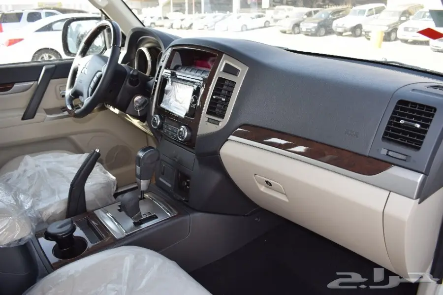 ميتسوبيشي باجيرو 2017(العيسائي)فل كامل3.5 (image 17)