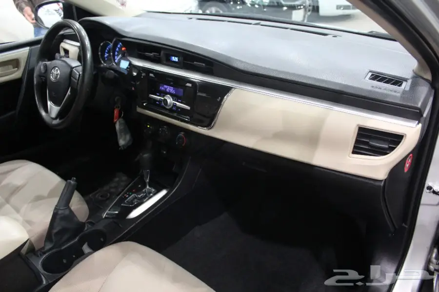 تويوتا كورولا XLI موديل 2016 (image 9)