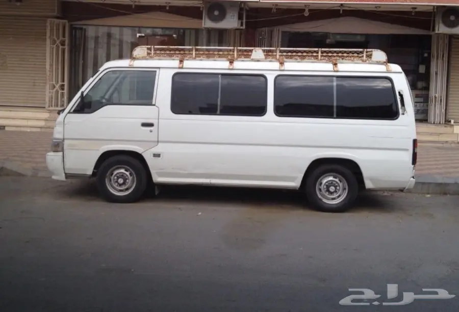 باص نيسان اورفان 2001 للبيع (image 2)