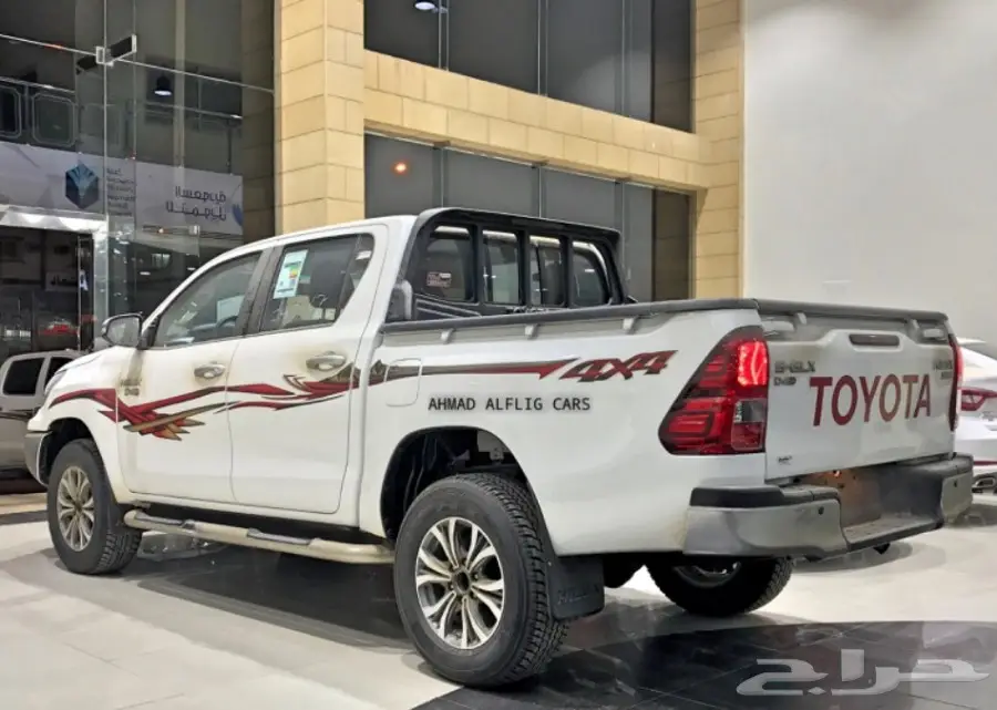 تويوتا هايلكس 2017 دبل فل ديزل (سعودي) ... (image 3)