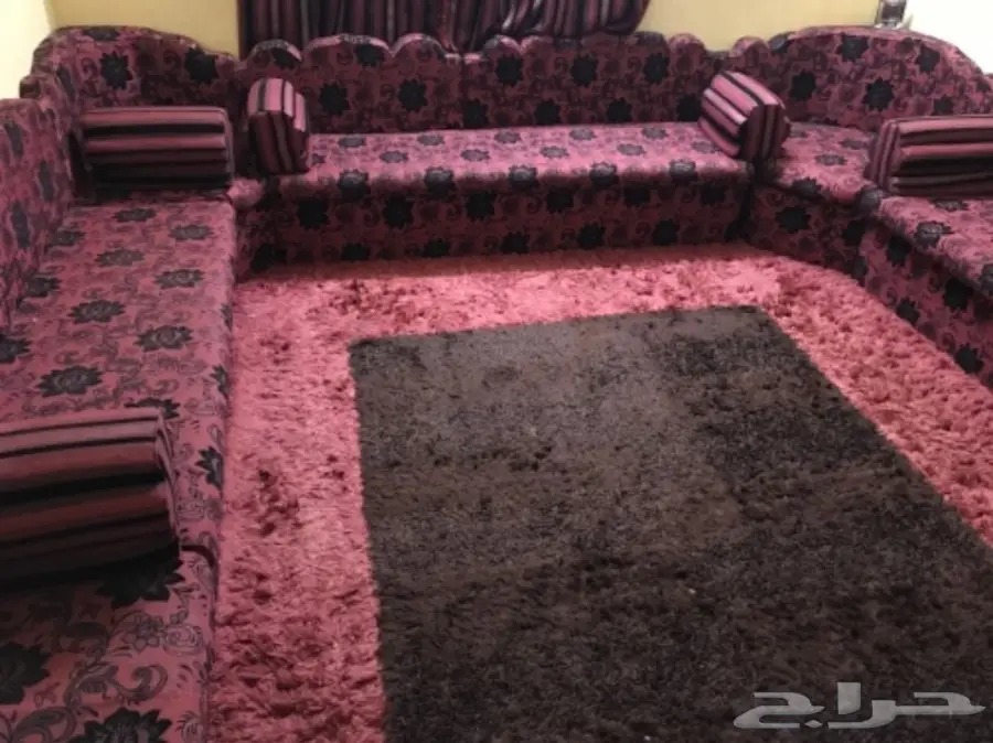 كنب اسفنج ضغط نظيف جدا 